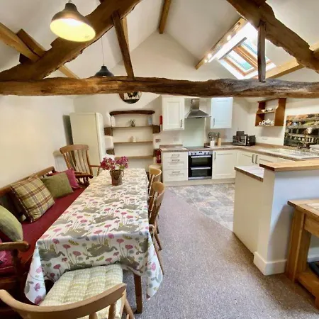 Stunning Barn Minutes From The District Hébergement de vacances Penrith